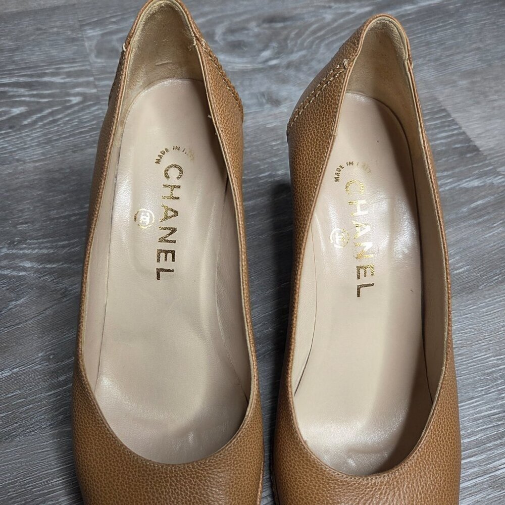 Vintage 90s - Women's Chanel Brown Caviar Leather Platform Pumps CC Logo 37.5 EU - Picture 11 of 13